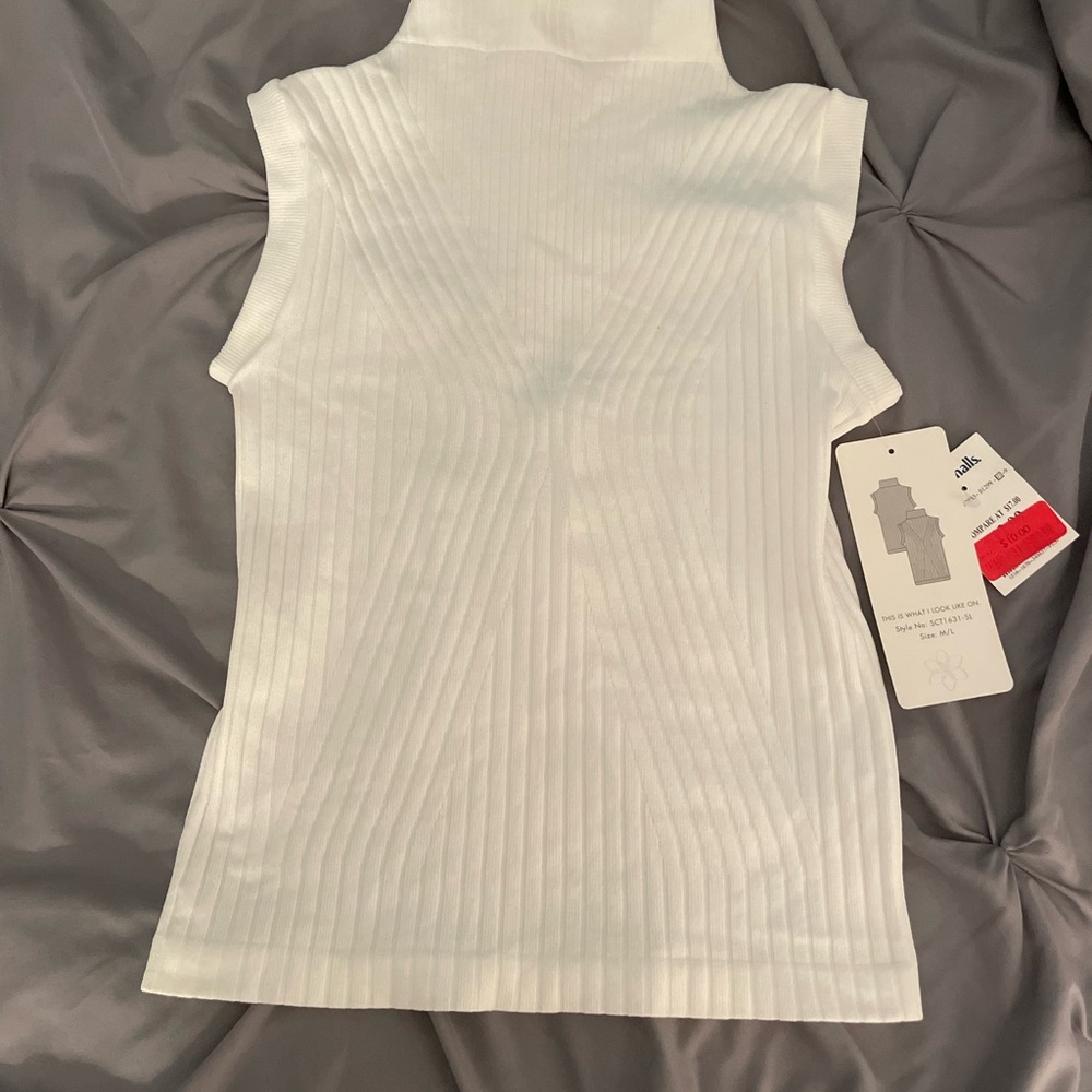 Aura White Ribbed Sleeveless Top